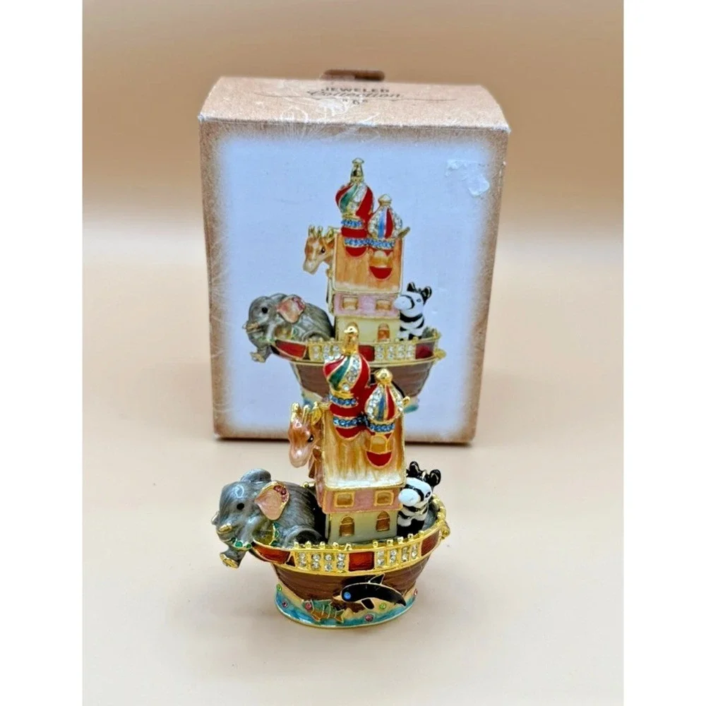 Cracker Barrel Jeweled Noah's Ark Hinged Trinket Box Animals w/ Box